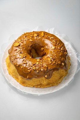 BOLO TAPIOCA COM DOCE DE LEITE